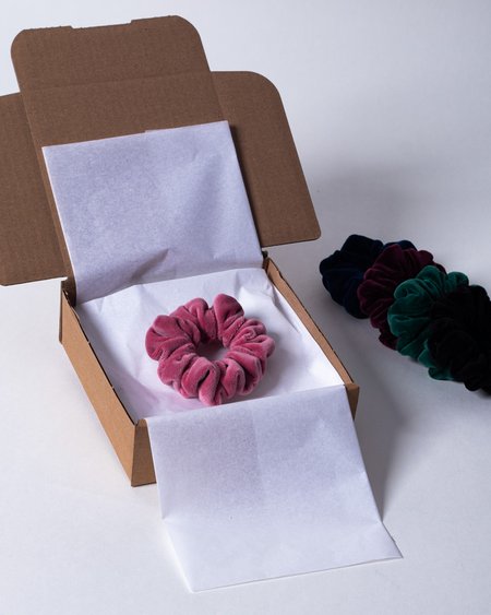 Welurowa Scrunchie - brudny róż